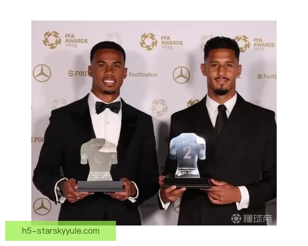 加布萨利巴成最强中卫组合 海因策影响深远